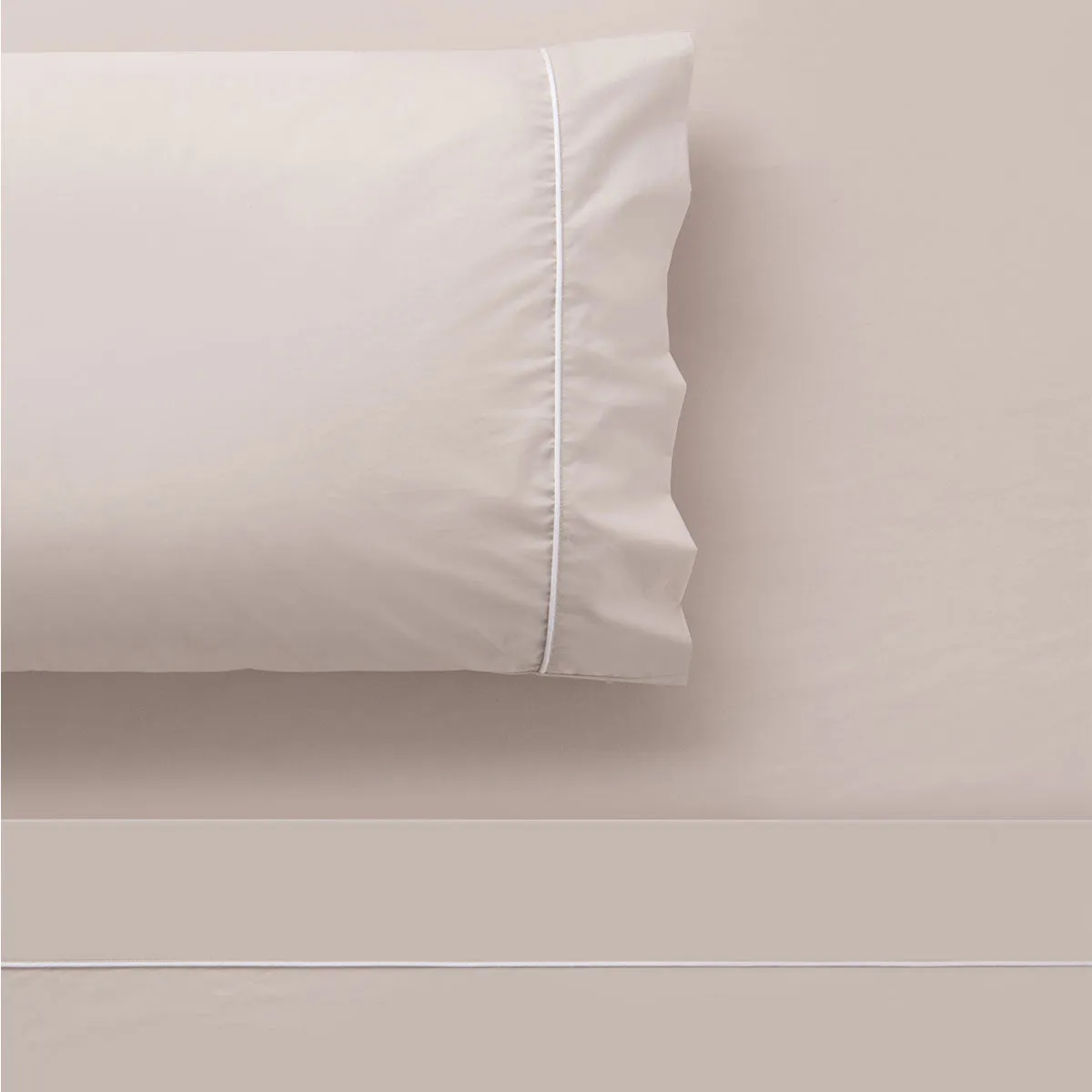 Accessorize White/Natural Piped Hotel Deluxe Cotton Sheet Set Queen