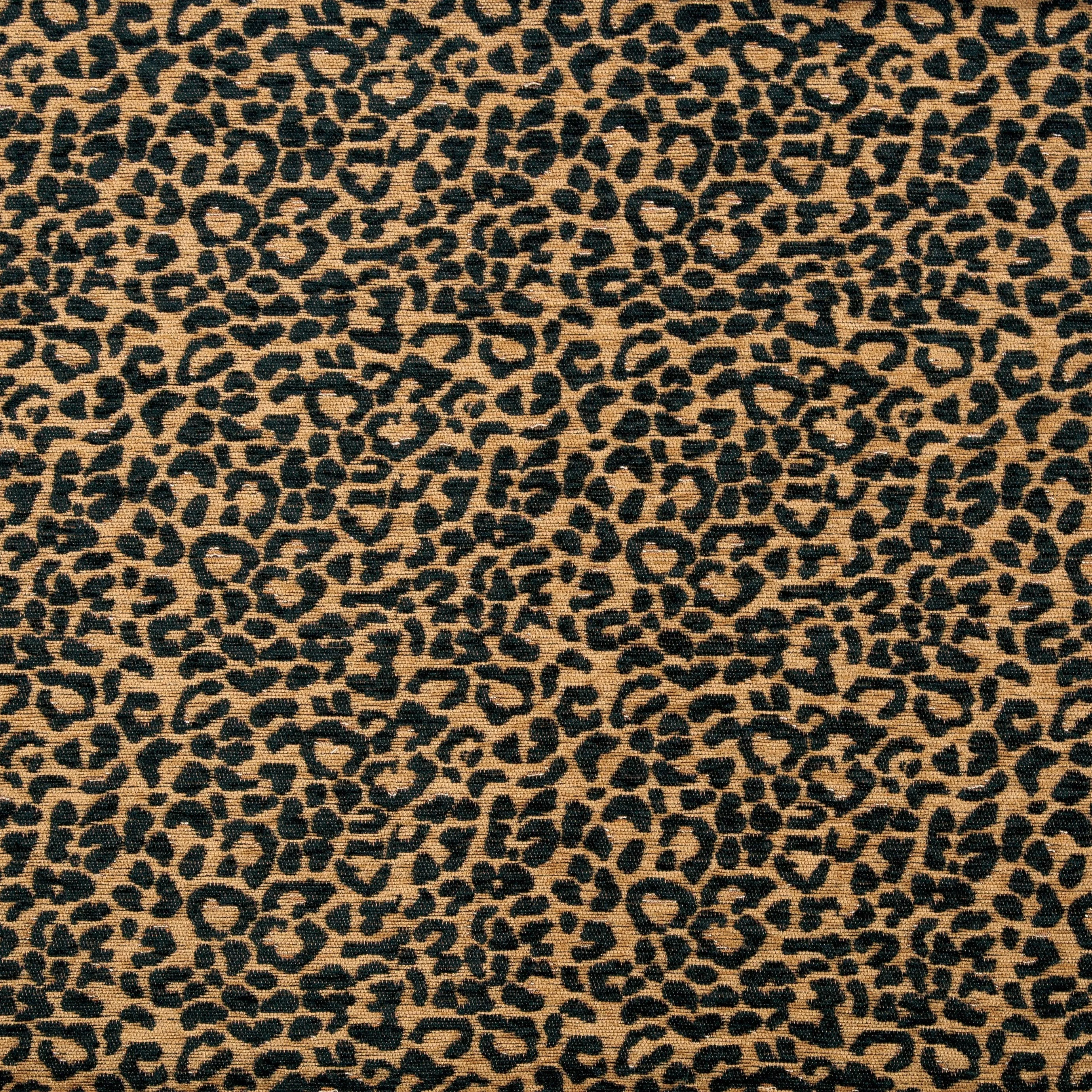 Adrienne Glamorous Leopard Print Comforter Set - Luxurious Chenille Bedding for Modern Chic Rooms