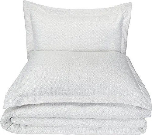 AmazonBasics Microfiber 3-Piece Quilt/Duvet/Comforter Cover Set - Queen, Grey Crosshatch - with 2 pillow covers