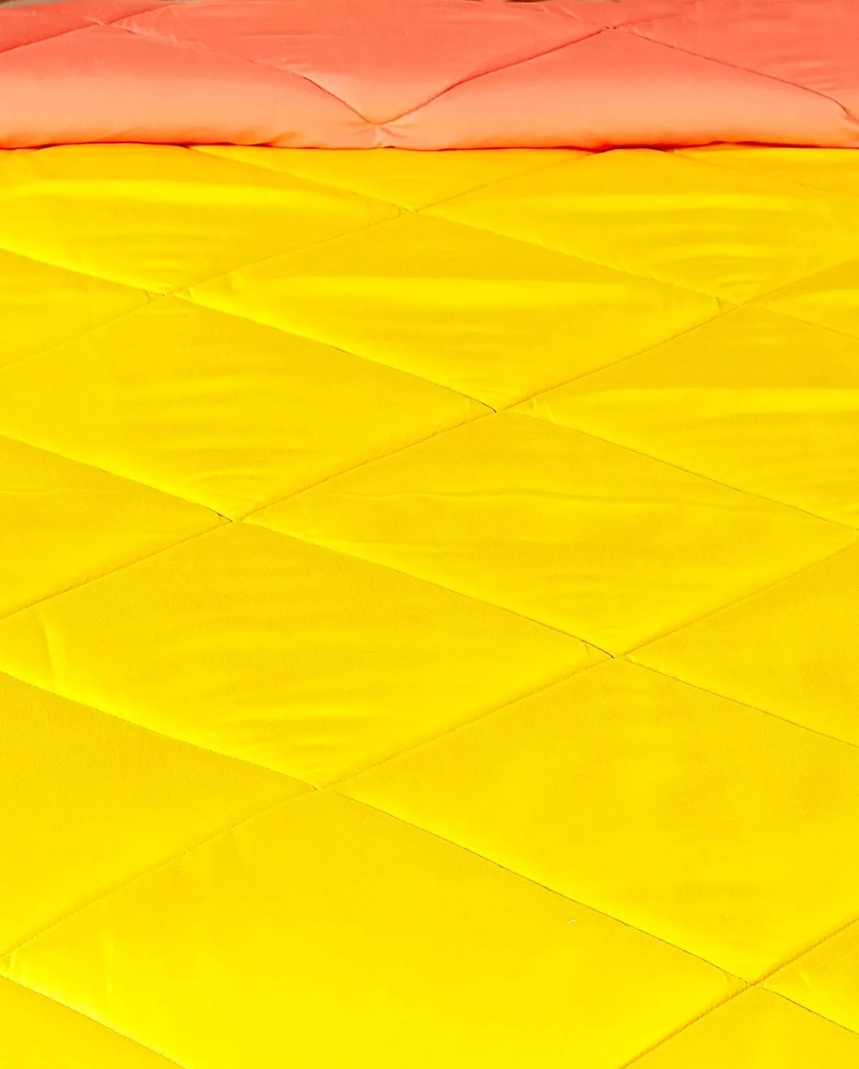 AMZ Microfiber 300 TC Reversible Blanket (Yellow & Orange_King)