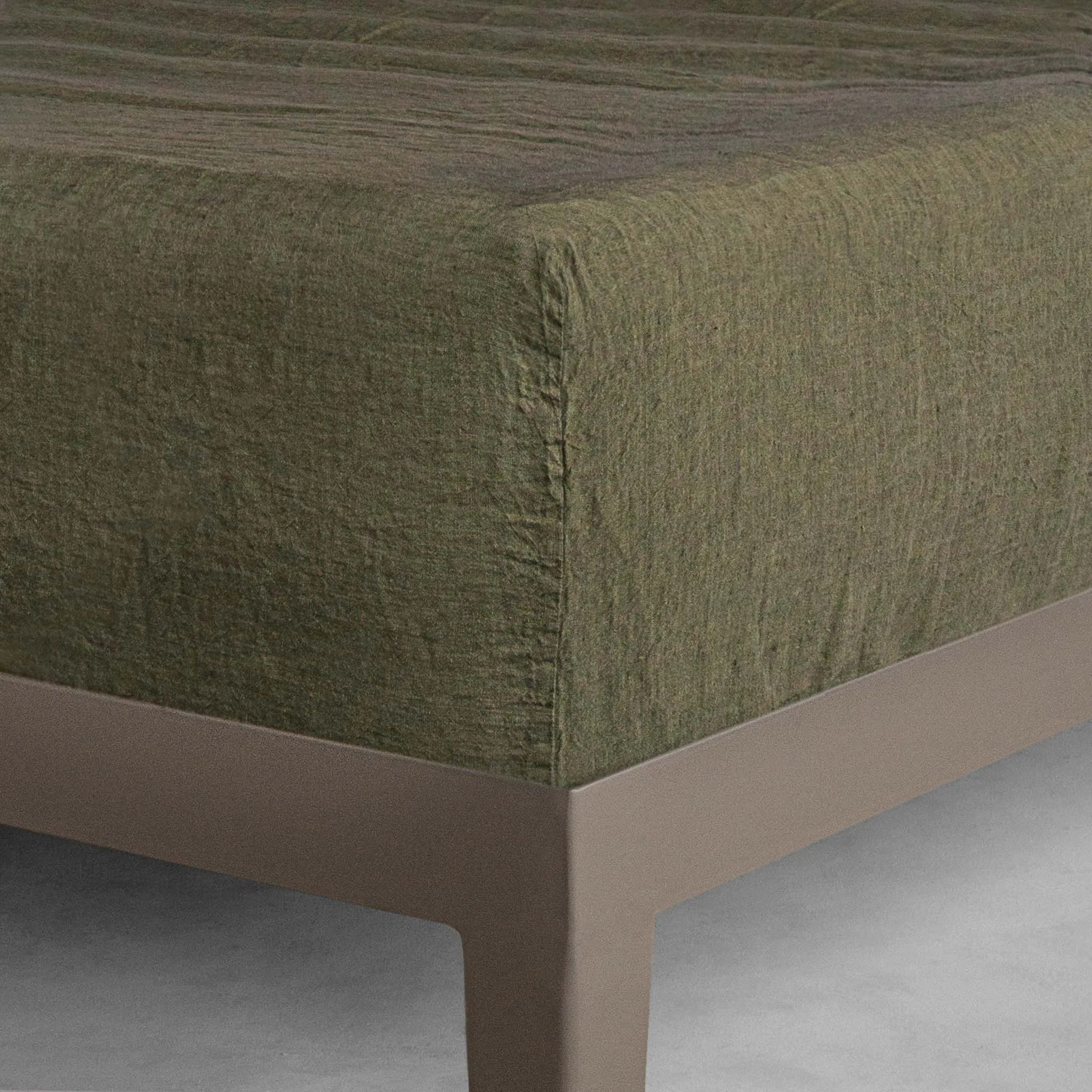 Basix Linen Fitted Sheet - Armee