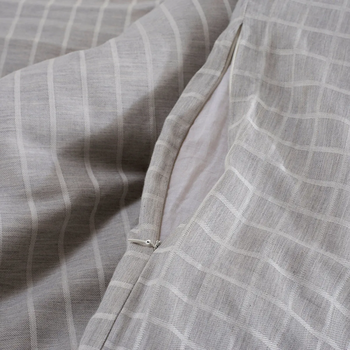 Bliss Reversible Made With Egyptian Cotton Ultra Soft Grey Duvet Cover with Pillow Case