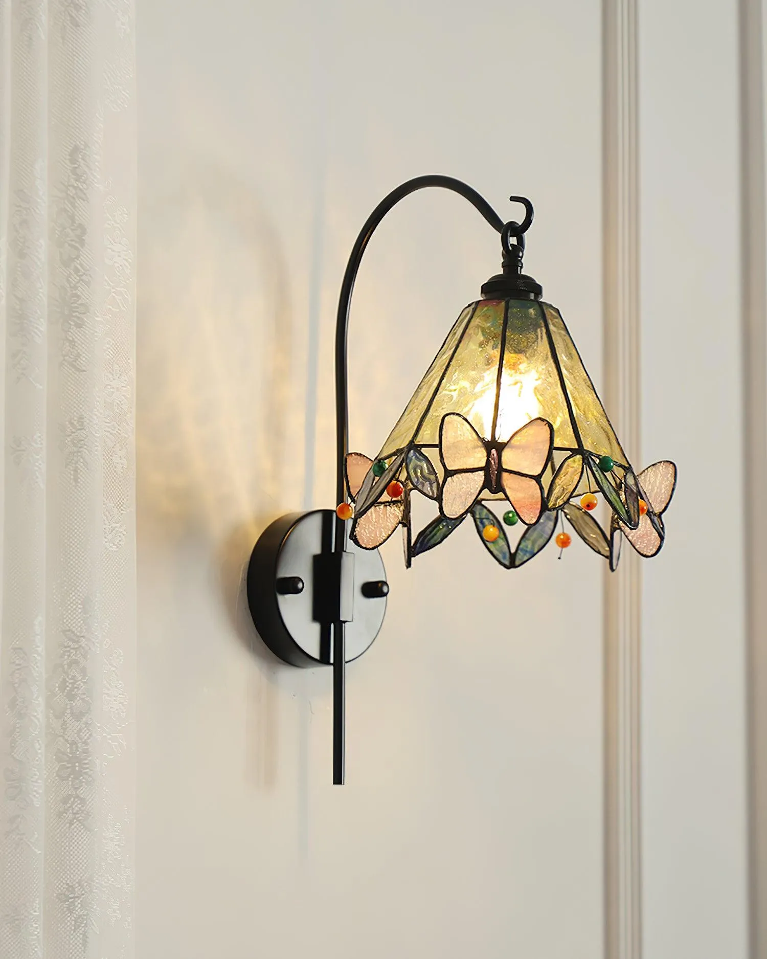 Briandy Tiffany Wall Lamp 8.2″- 17.7″