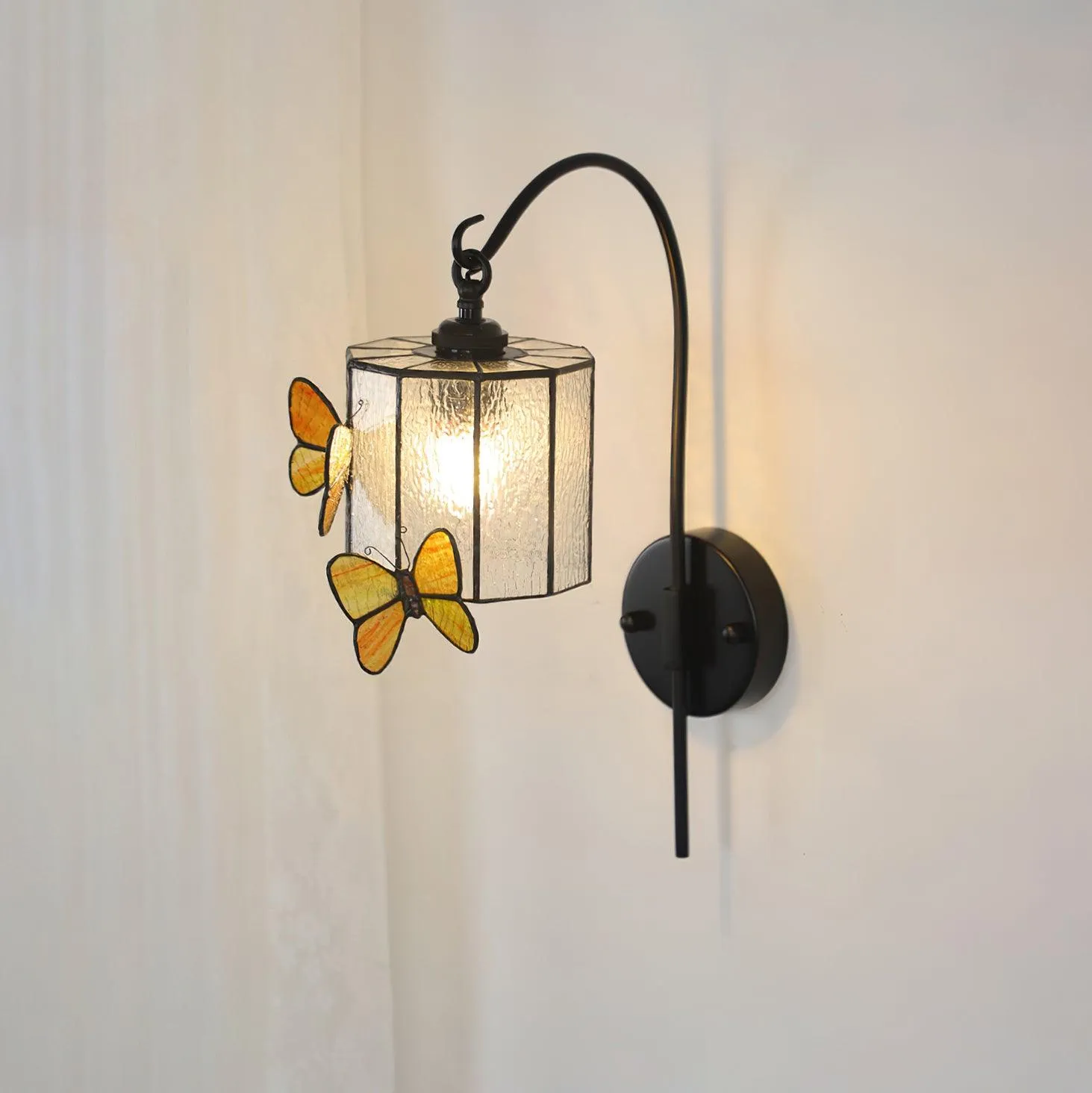 Briandy Tiffany Wall Lamp 8.2″- 17.7″