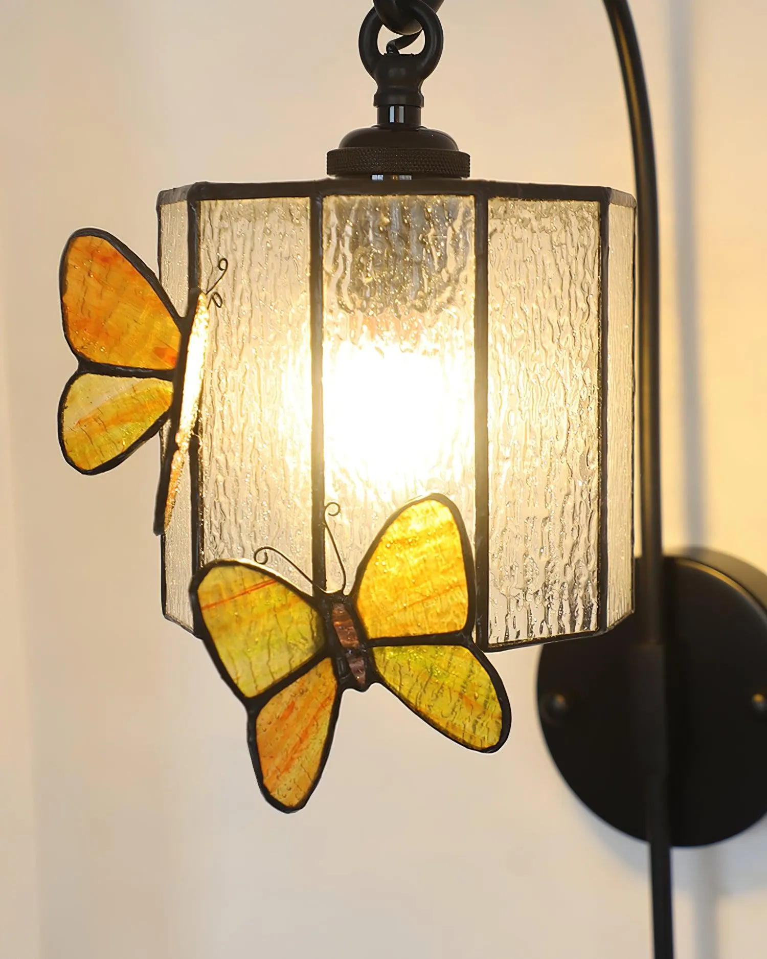 Briandy Tiffany Wall Lamp 8.2″- 17.7″