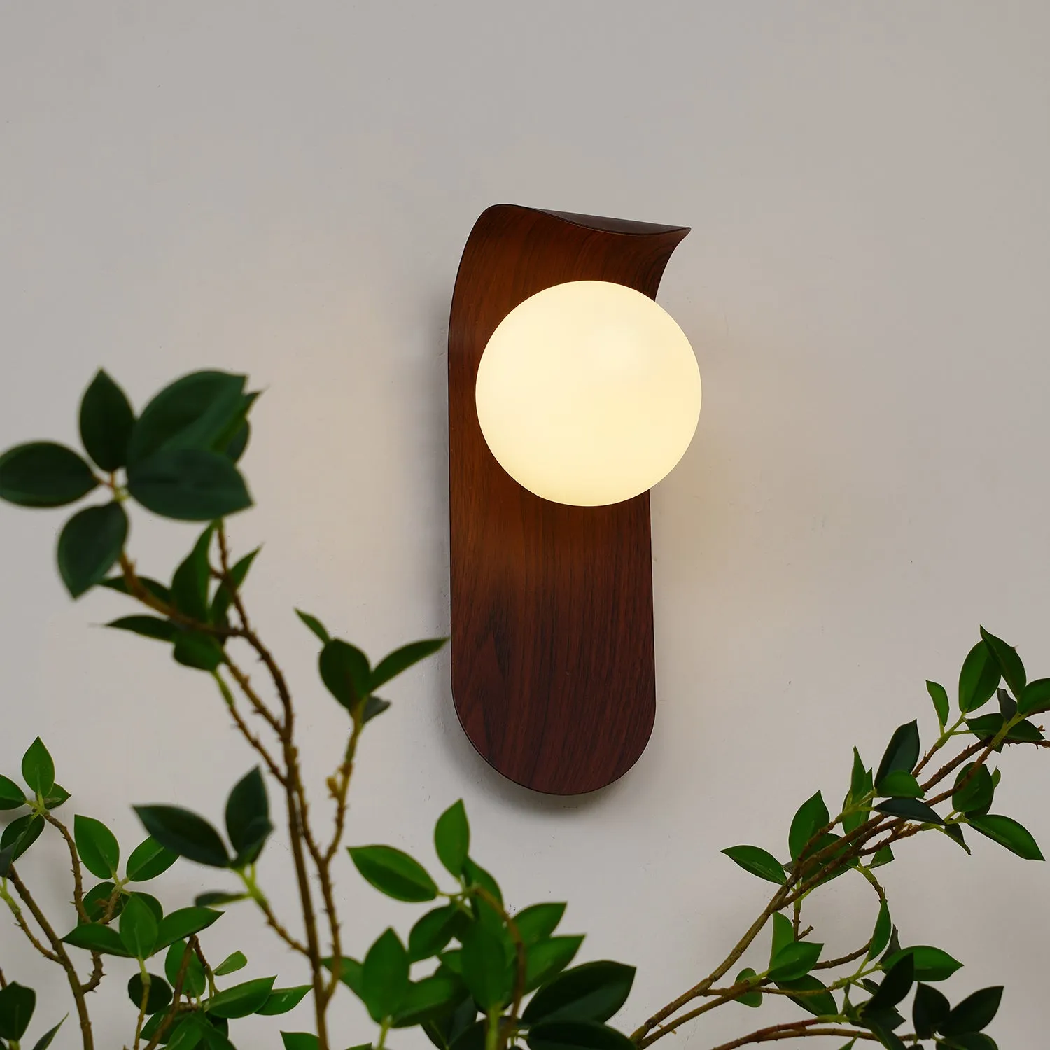 Carlyle Wall Lamp