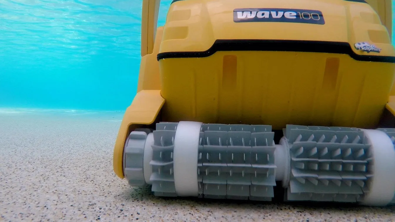 Dolphin Wave 100 Pool Cleaner