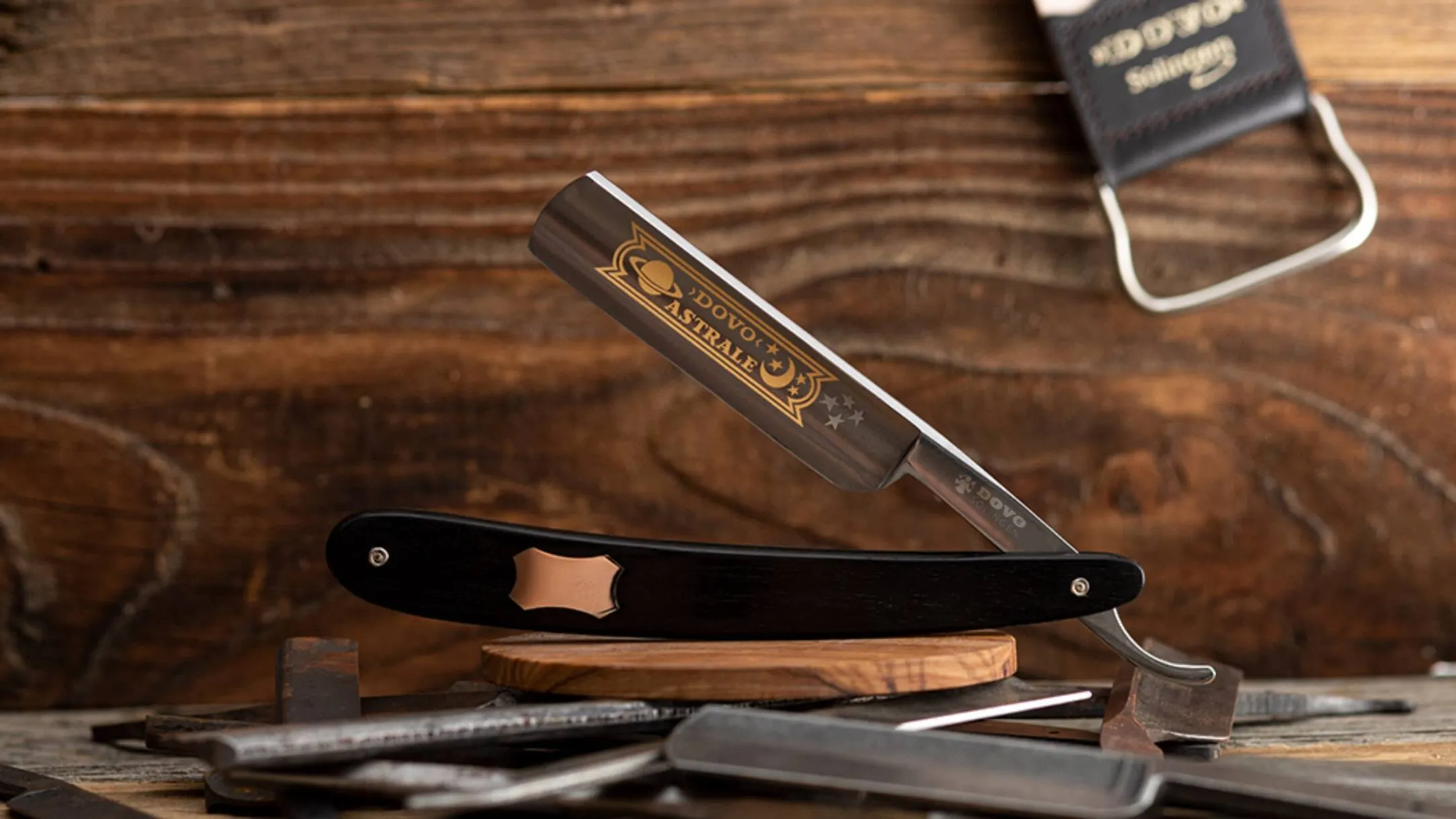 Dovo - "Astrale" Straight Razor, Ebony Handle, Round Point, 5/8"