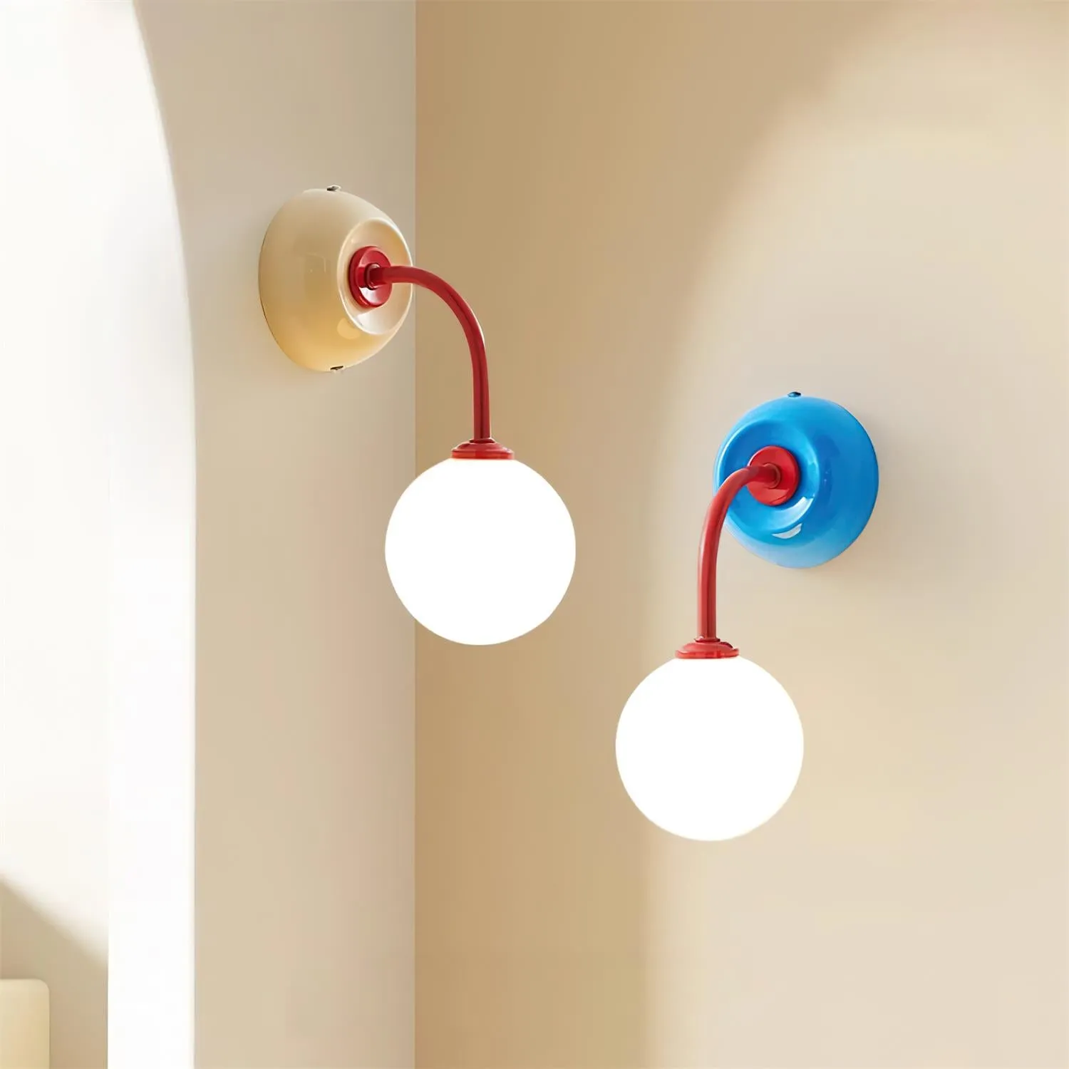 Elio Wall Lamp