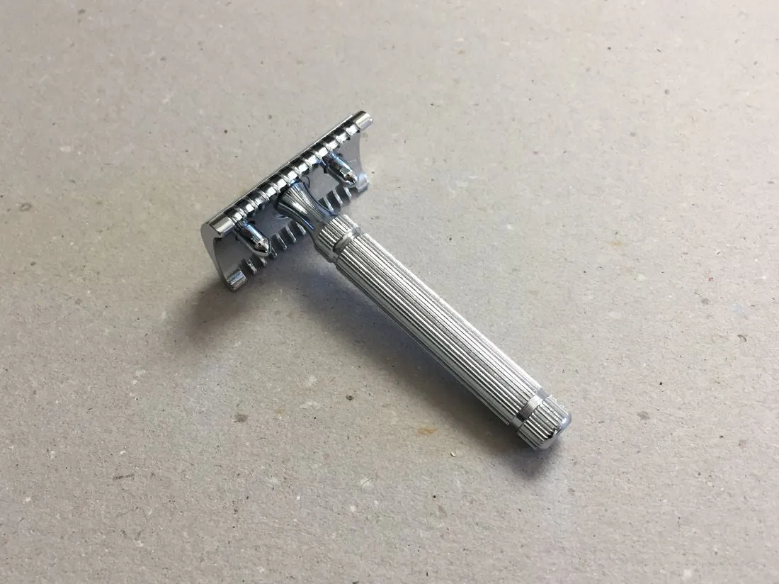 Fatip - il Piccolo Original Open Comb Safety Razor, Chrome