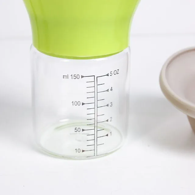 Glass 5 oz Citrus Juicer Strainer and Silicone Cap with Measurement Marking