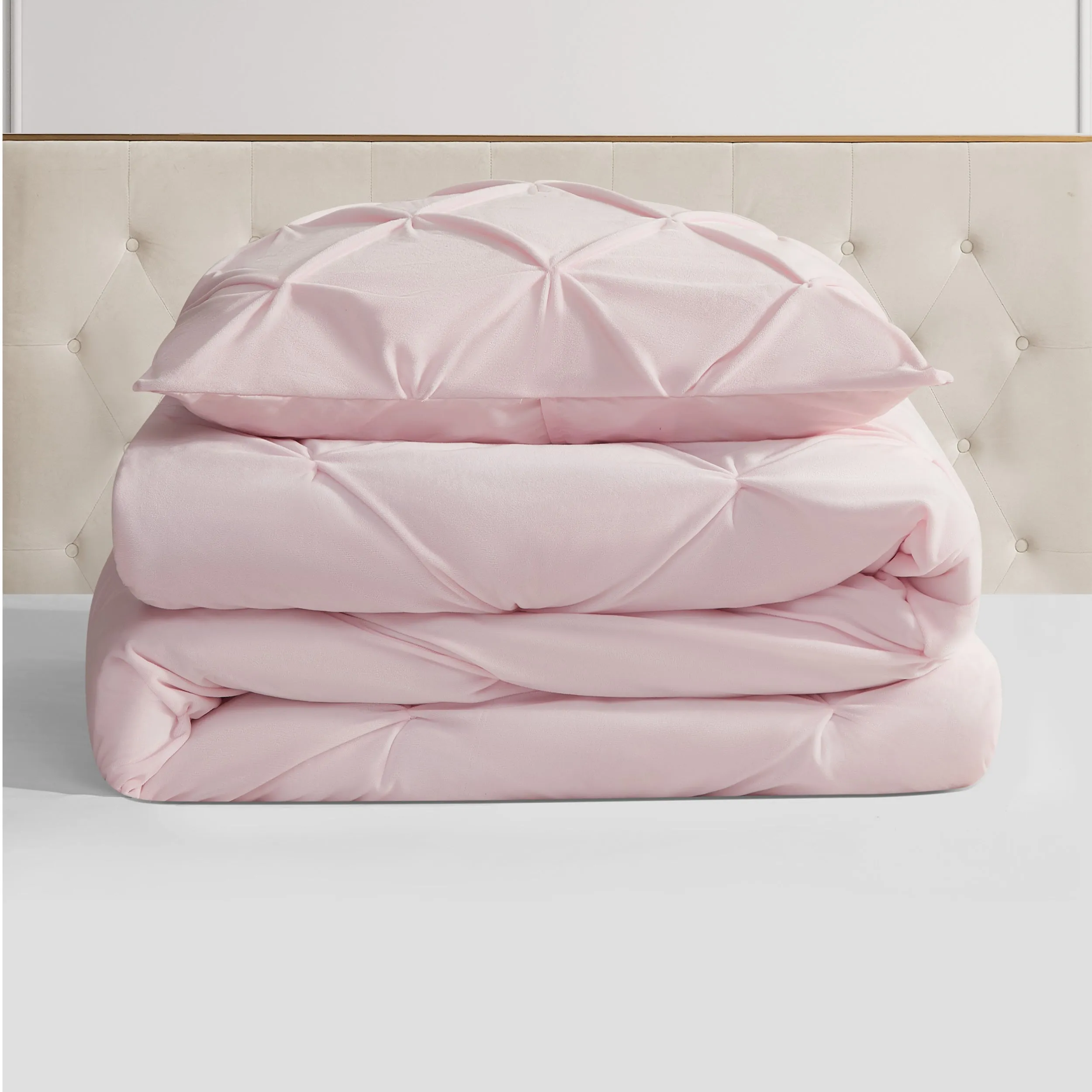 Kiss Pleat Micromink Comforter Set