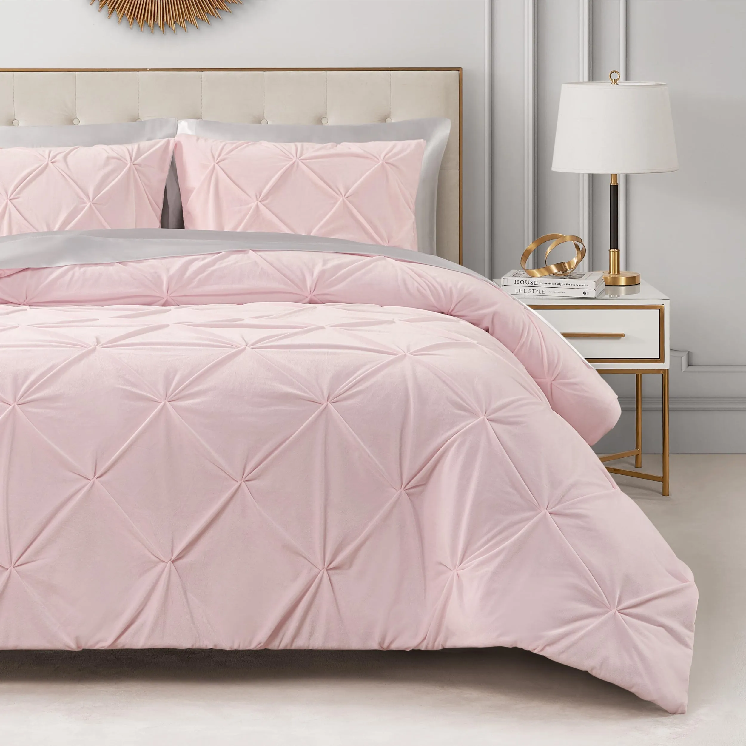 Kiss Pleat Micromink Comforter Set