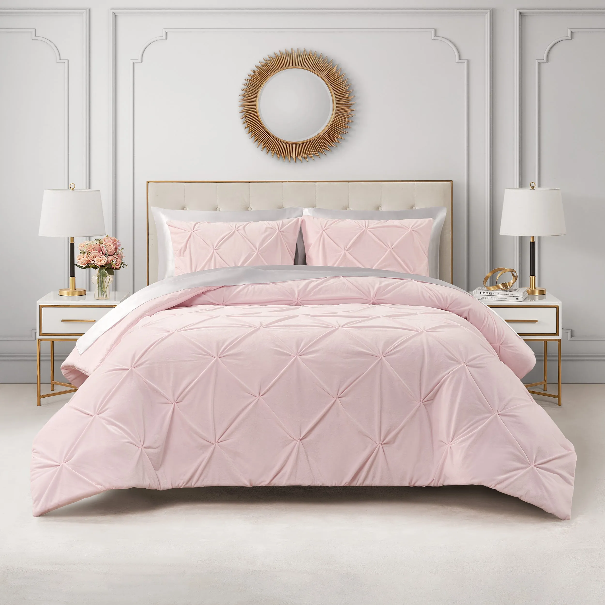 Kiss Pleat Micromink Comforter Set