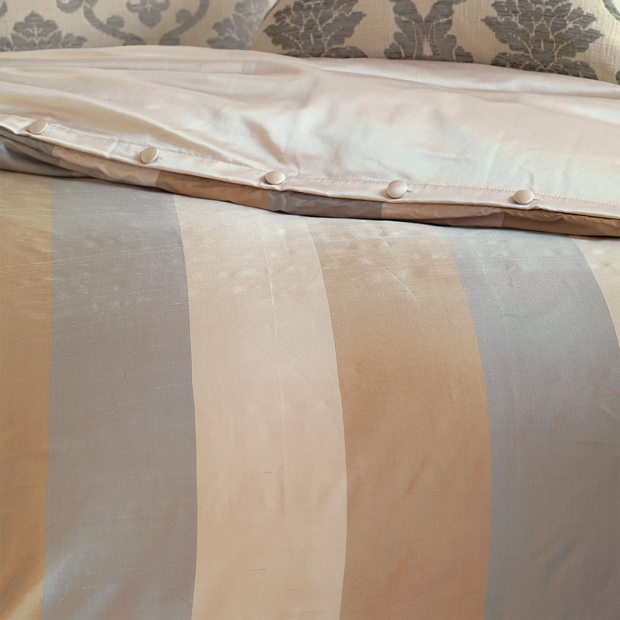 Lancaster Silk Duvet Cover