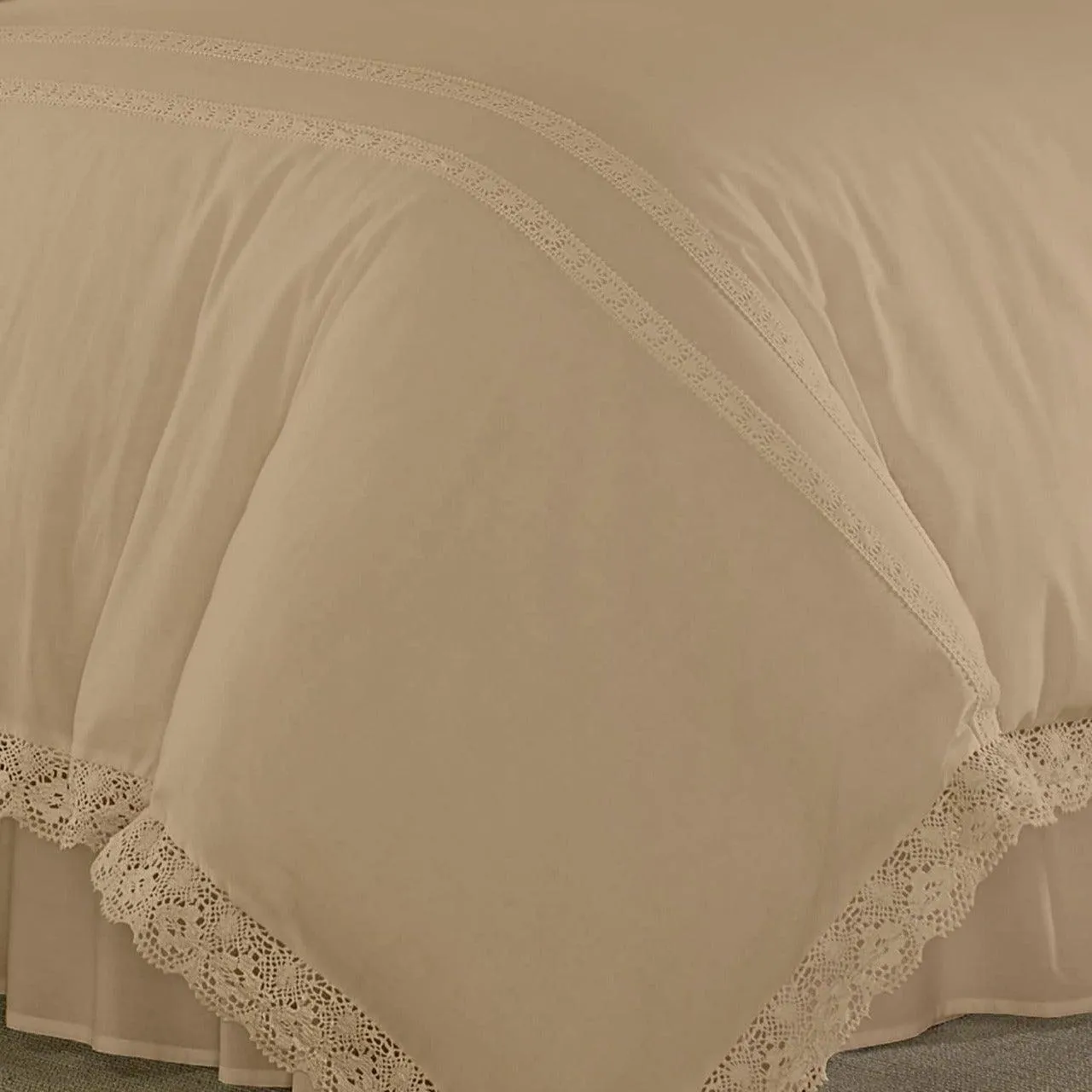 Luxury Soft Duvet Set With Lace