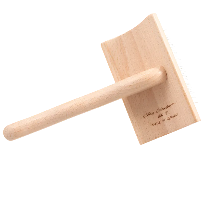 Mark Curved Back Medium Slicker Brush by Chris Christensen