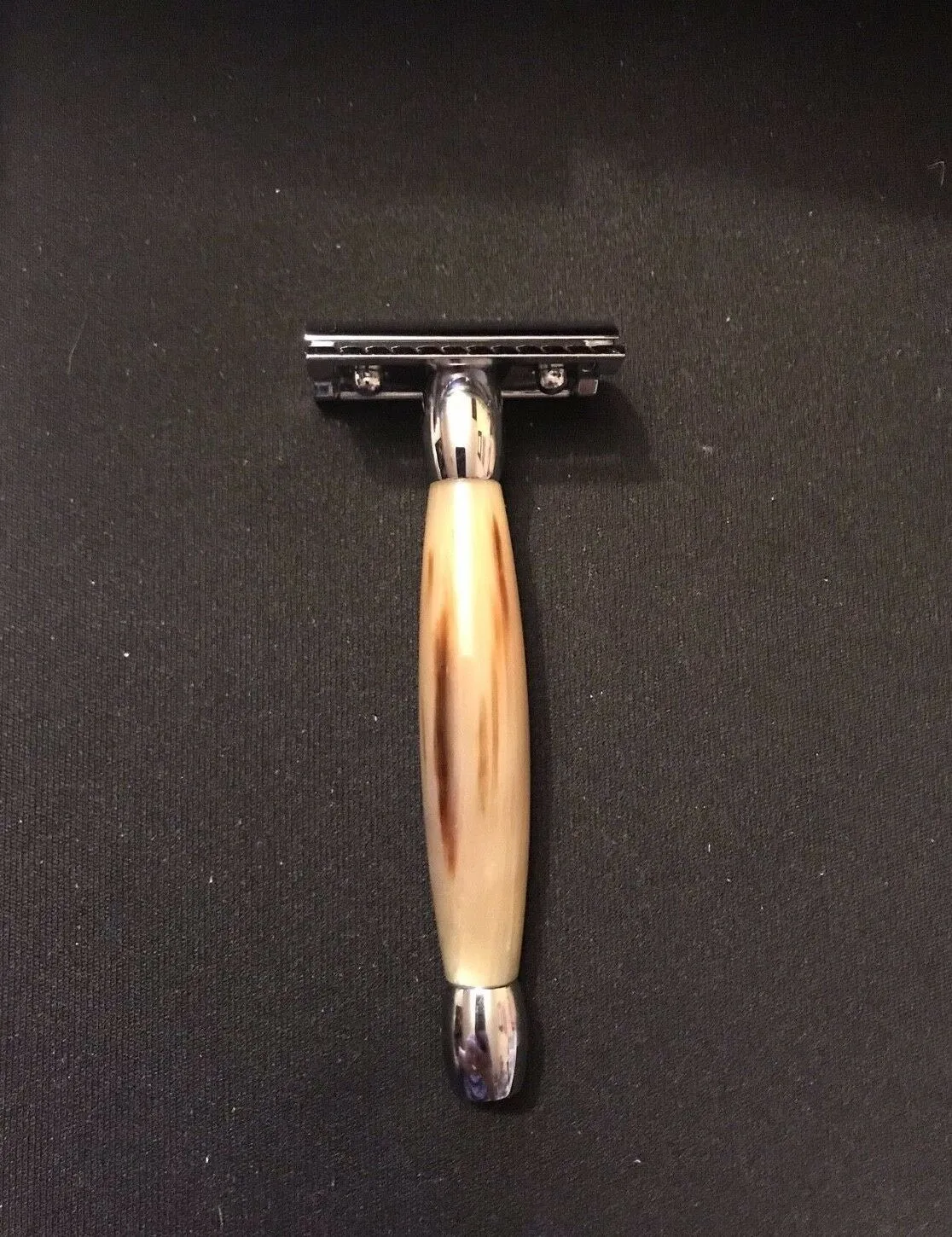 Merkur - 27C Long-Handle Double-Edge Safety Razor - Natural Horn and Bright Chrome Finish