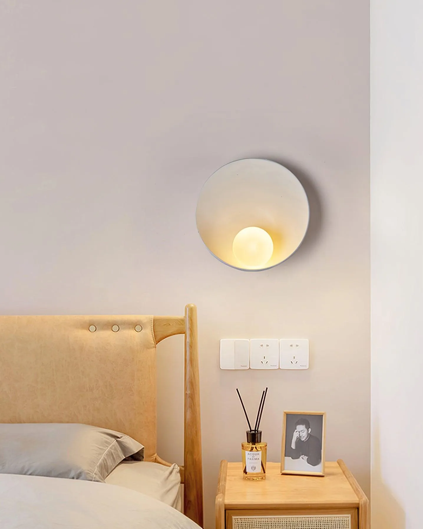 Olivia Wall Light