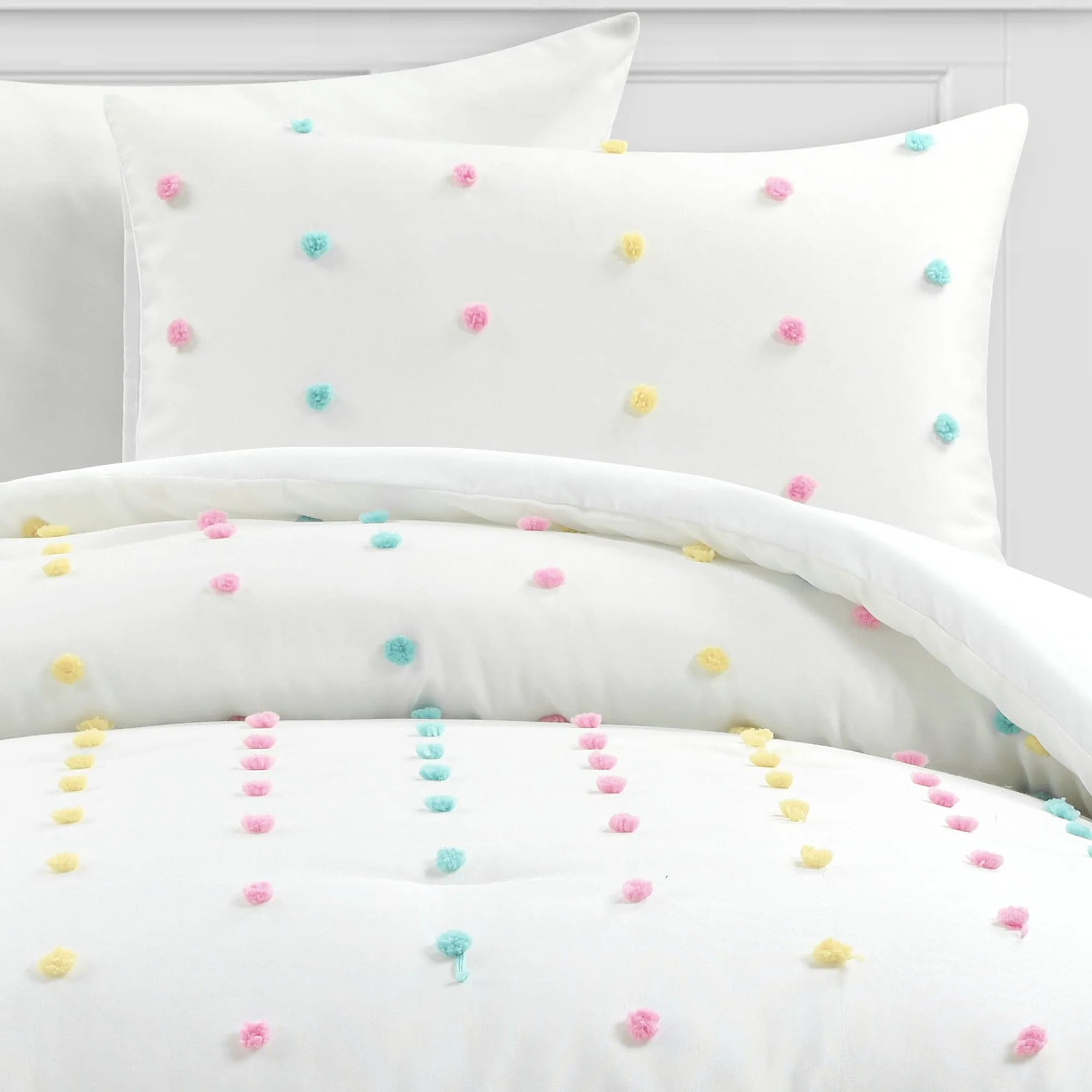 Rainbow Tufted Dot Comforter Set