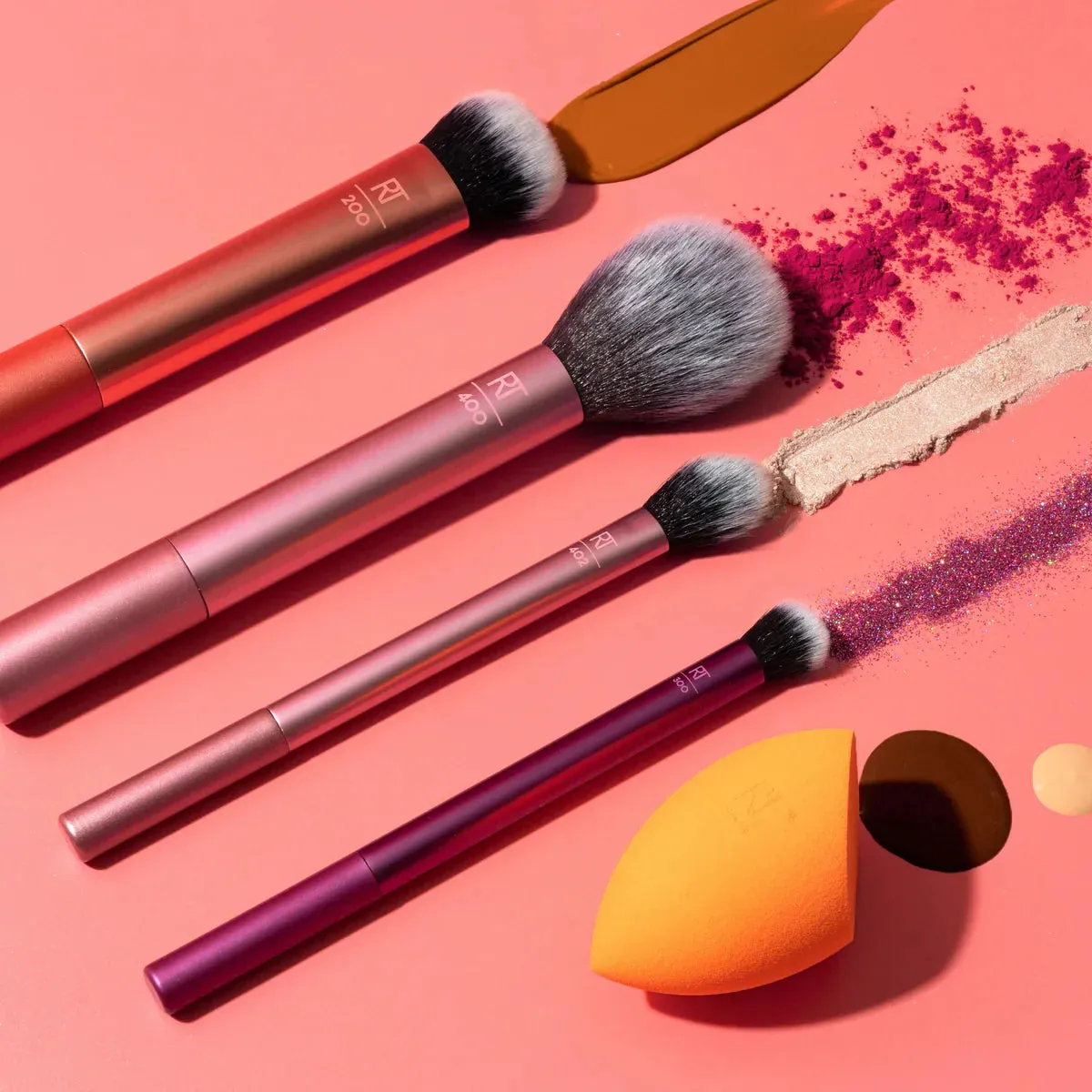 Real Techniques Everyday Essentials Makeup Brush Set with Bonus Miracle Complexion Sponge