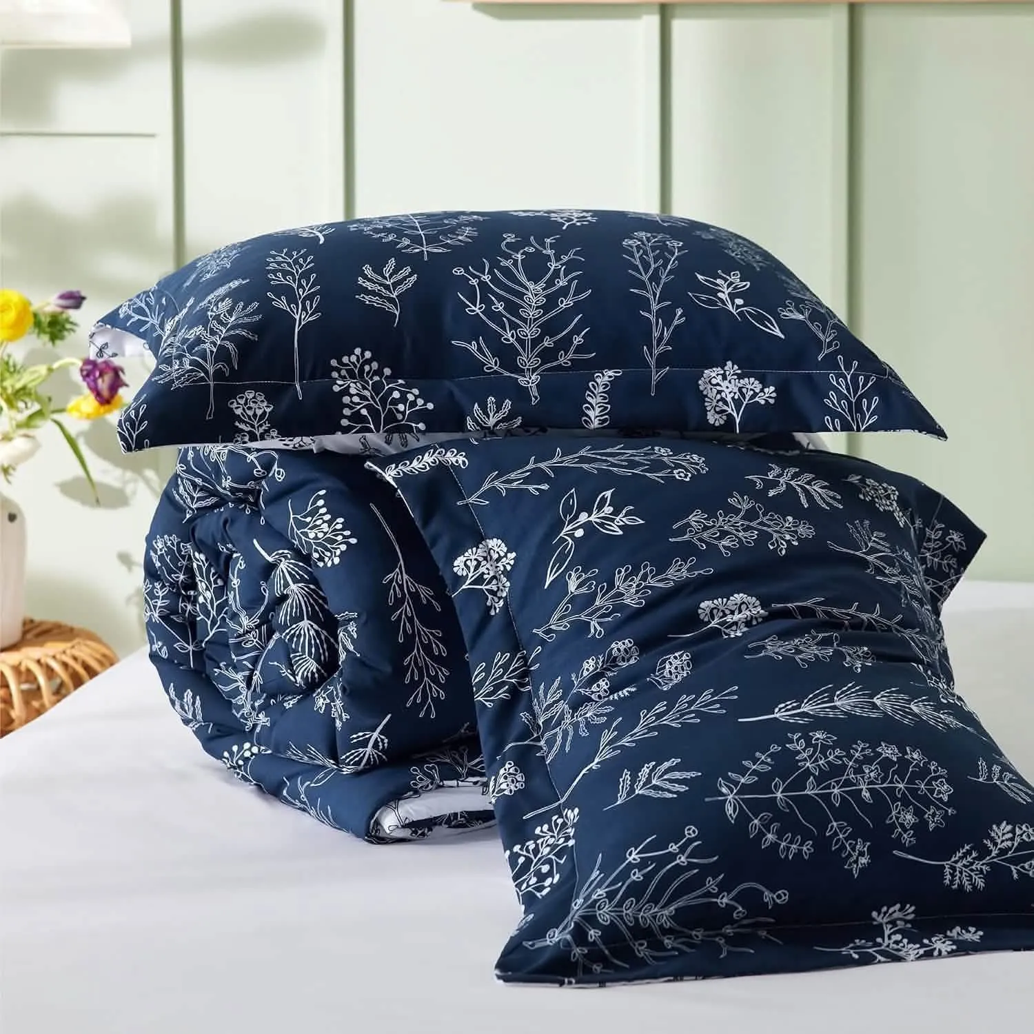 Reversible Floral Print Comforter Set-2