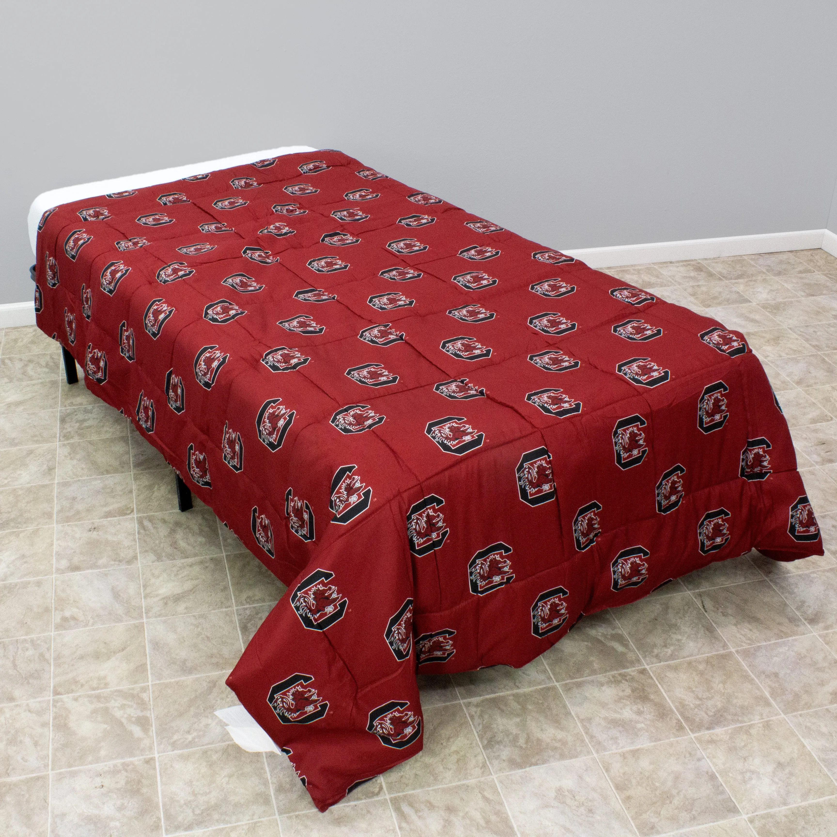 South Carolina Gamecocks Reversible Big Logo Soft and Colorful Comforter