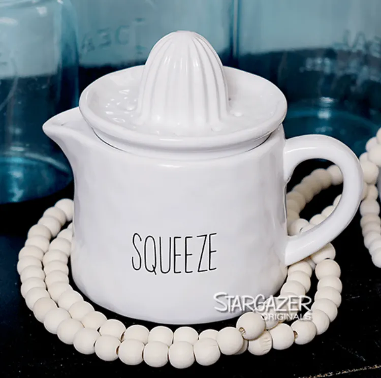 Squeeze Juicer