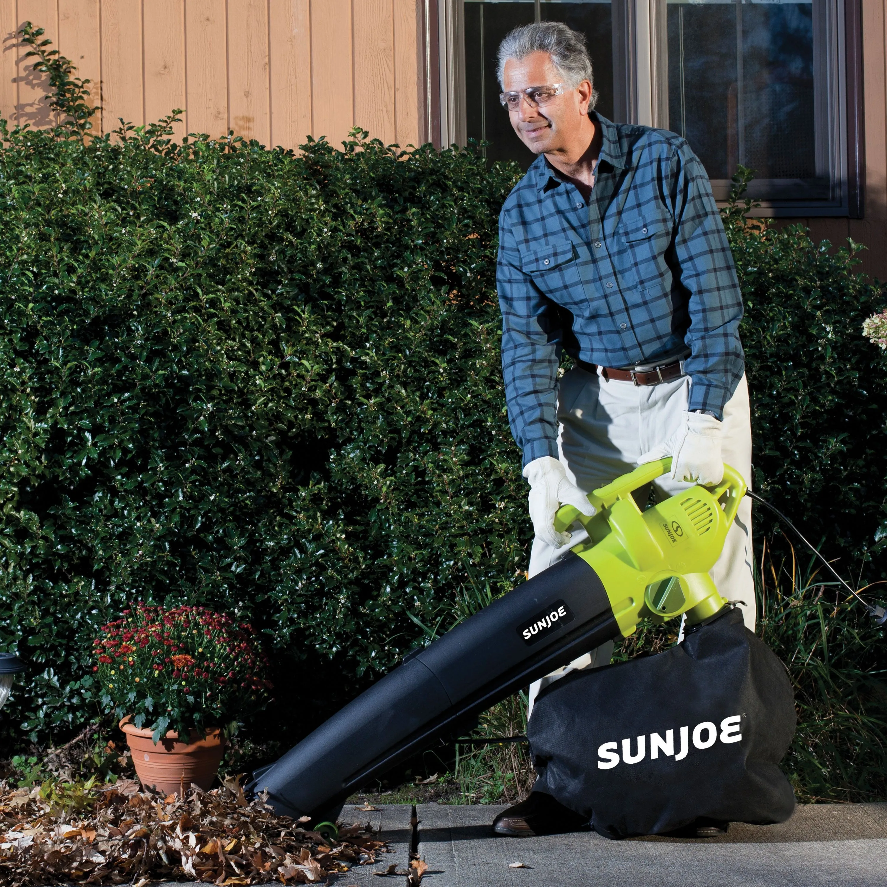 Sun Joe SBJ604E 3-in-1 Electric Blower | 200 MPH | 12 Amp | Vacuum | Mulcher